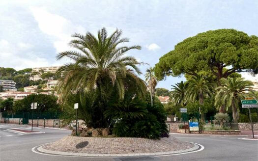 Local commercial 65 m² Carnolès