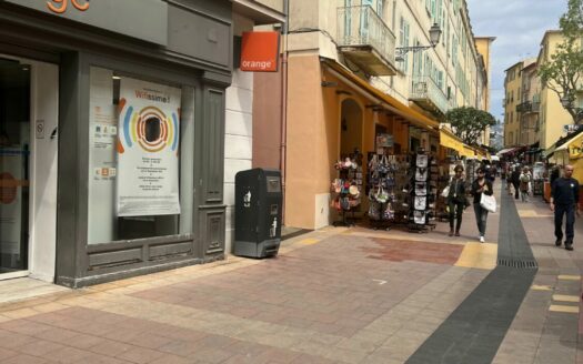 DROIT AU BAIL RUE PIETONNE